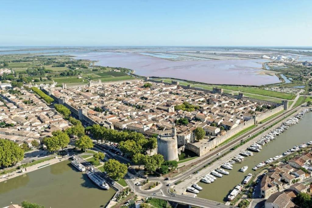 Ferienwohnung Un Charmant Logement Aigues-Mortes Exterior foto