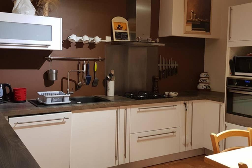 Ferienwohnung Un Charmant Logement Aigues-Mortes Exterior foto