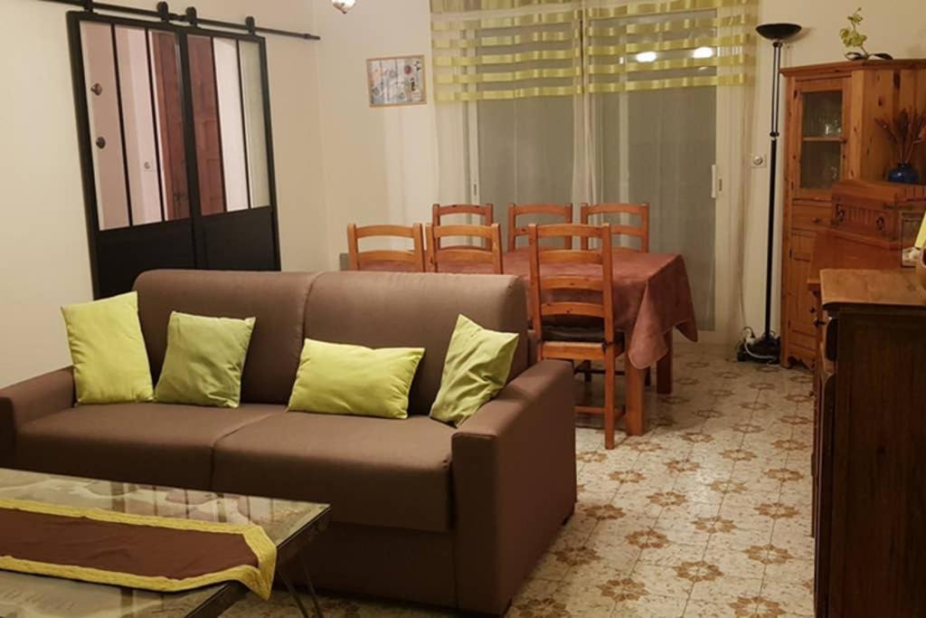 Ferienwohnung Un Charmant Logement Aigues-Mortes Exterior foto